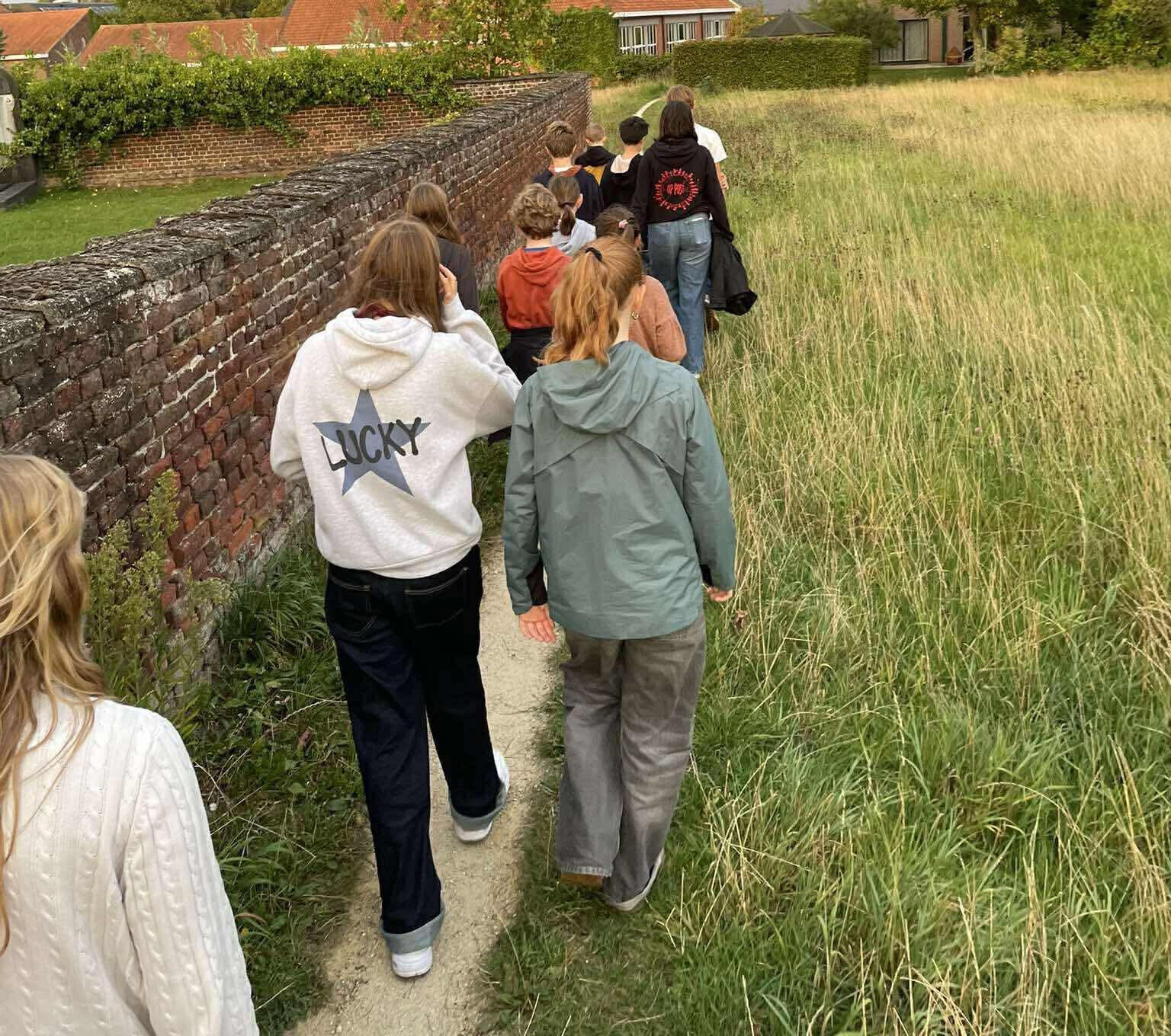 Op Post op Stap in de omgeving